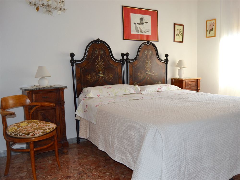 A B C Bologna In B&B المظهر الخارجي الصورة